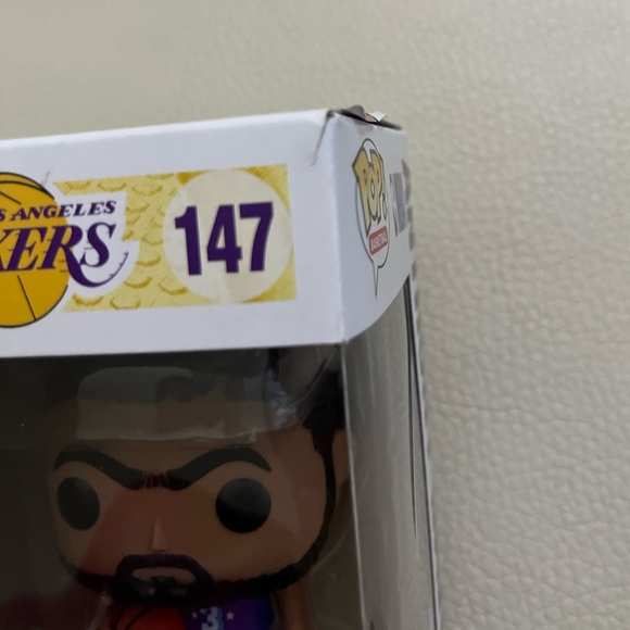 NWT - Funko Pop! Basketball Los Angeles Lakers #147 Anthony Davis - Picture 8 of 8